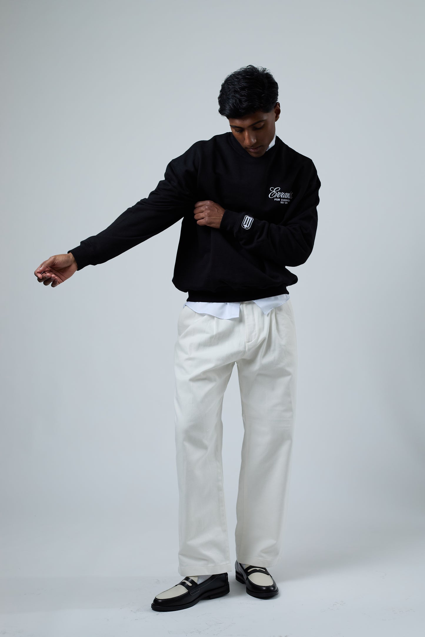 For Everyday Errands Crewneck Black
